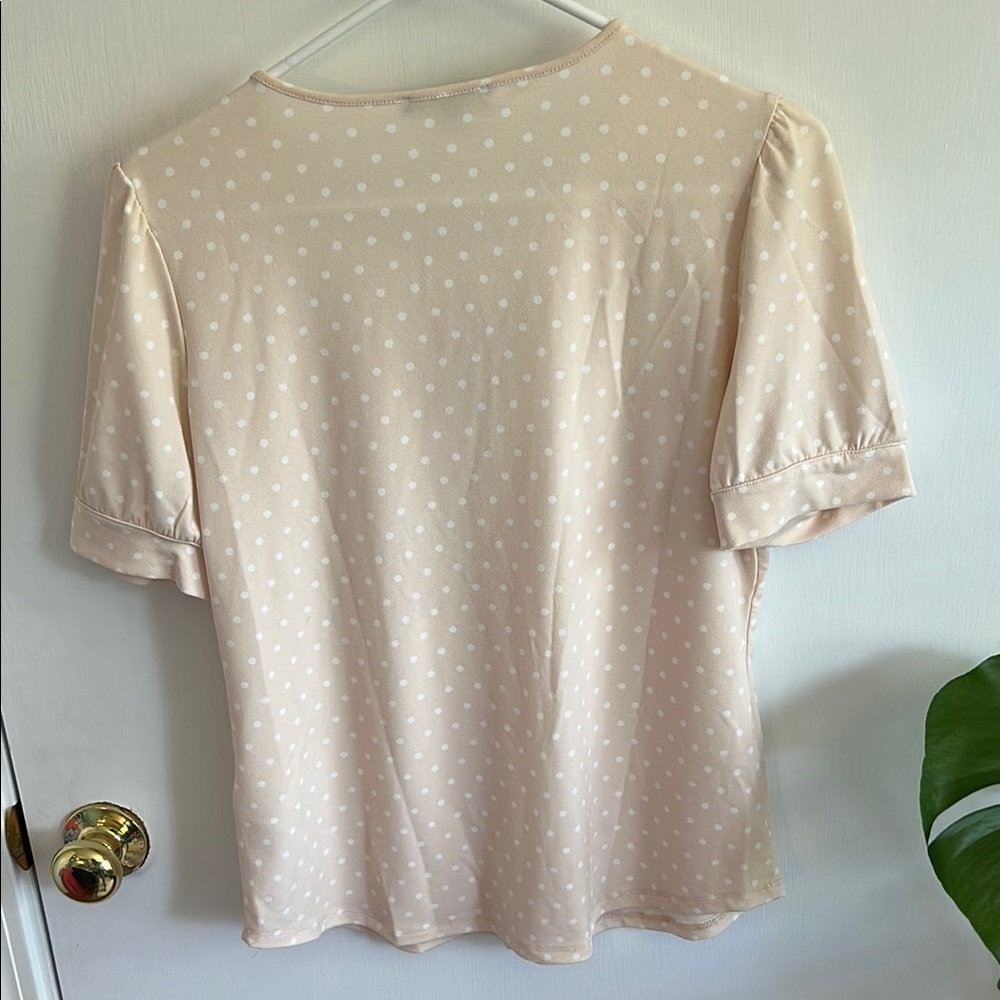 Adrianna Papell Light Pink Puff Sleeve Keyhole Blouse - Picture 5 of 5